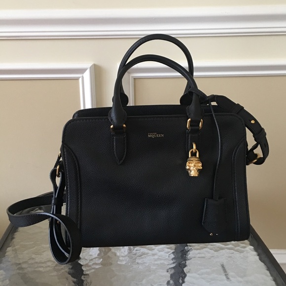 Alexander McQueen Handbags - 🌷Like New Alexander McQueen Padlock shoulder bag
